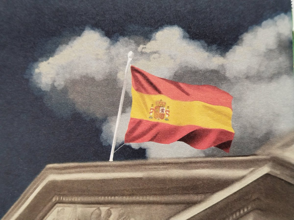 <a href="/JMDChamberi/">Distrito de Chamberí</a> <a href="/Madrid/">Ayuntamiento Madrid</a>: Constitución Española, art. 4: «1. La #bandera de España está formada por tres franjas horizontales, roja, amarilla y roja, siendo LA AMARILLA DE DOBLE ANCHURA que cada una de las rojas». #vexilología <a href="/SEVexilologia/">SEVexilologia</a> <a href="/fundesvex/">fundesvex</a>