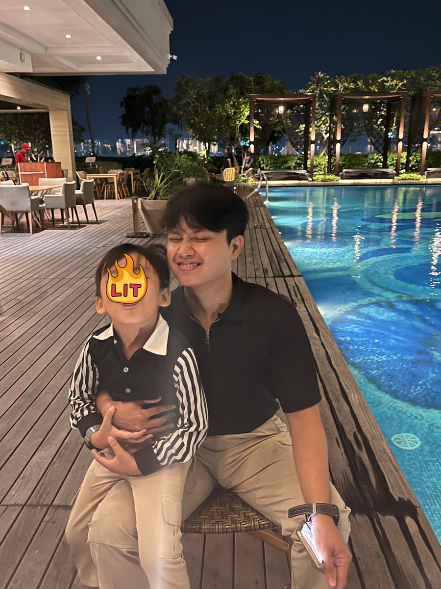 applepalll tweet media