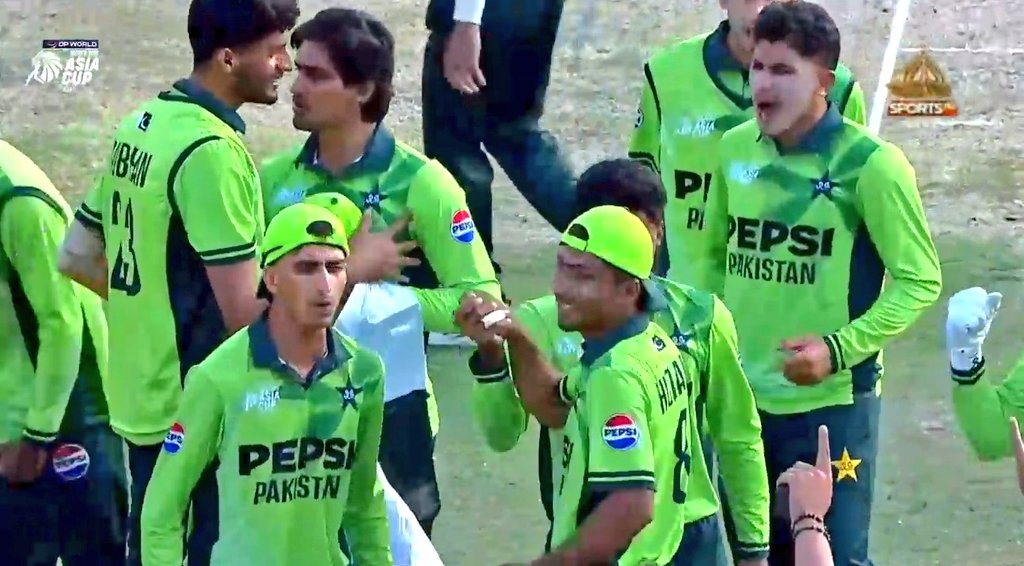 PTVSp0rts's tweet image. History for Pakistan U-19 team as they thrashed India U-19 in the final by 191 runs to clinch the U-19 Asia Cup 2025. 🏏🏆🇵🇰

#U19AsiaCup | #PAKvIND | #ptvsports