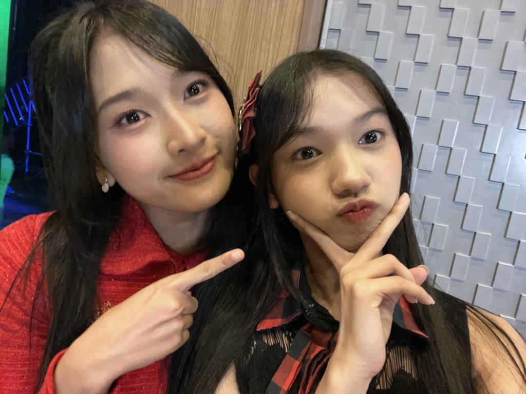 Ekin_JKT48's tweet photo. 🤍🤍🤍🤍 https://t.co/2Ue6eBIqbW