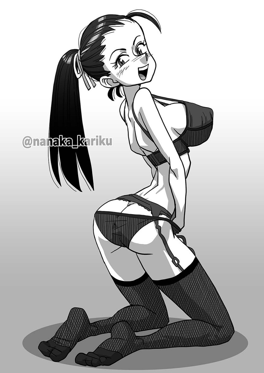 性的なダンスを披露する踊り子さん 