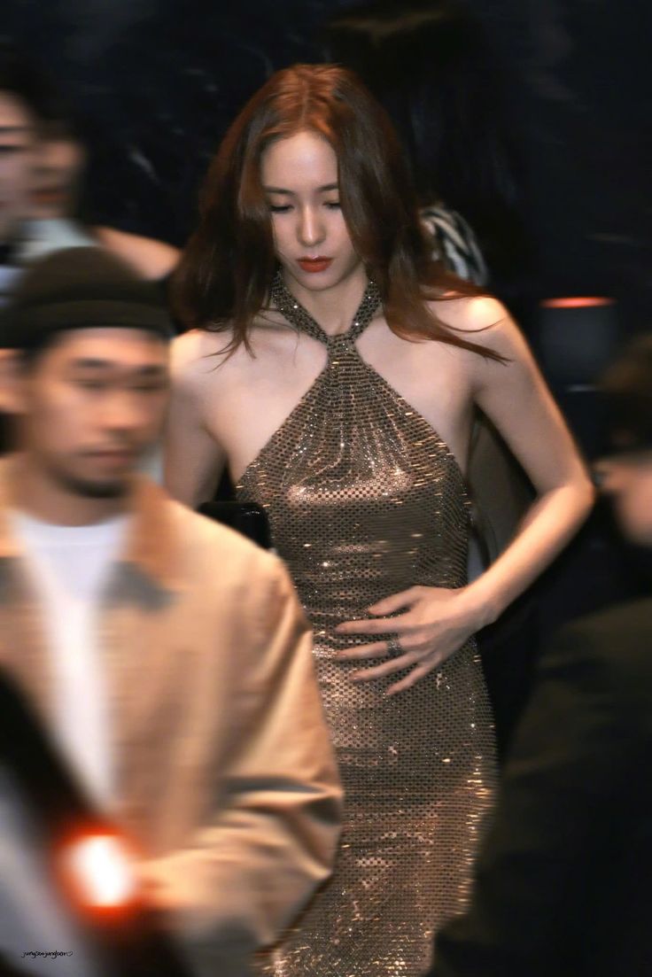 <a href="/rooosyzh09_/">Luccy Arabella Waverly</a> <a href="/oueijja/">ou🦖</a> <a href="/ActCircleSQ/">Act Circle</a> Terima kasih untuk semuanya. ACT Circle mungkin selesai, tapi kenangannya akan tetap hidup. 🤍 Sampai bertemu lagi, di waktu dan cerita yang berbeda.

"Wanita itu melambaikan tangan dan membungkukan badan kemudian berjalan ke luar panggung sambil membasuh air mata di pipi nya"