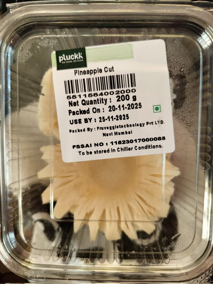 Akshayyeske11's tweet photo. @blinkitcare I received an expired food item in my recent order (Order ID: ORD23404137381). This is a serious health concern. If something happens after consuming it, who will be responsible? Please resolve this immediately. ⚠️
@letsblinkit @albinder @blinkit 
#Blinkit https://t.co/1KDwOHz6FF