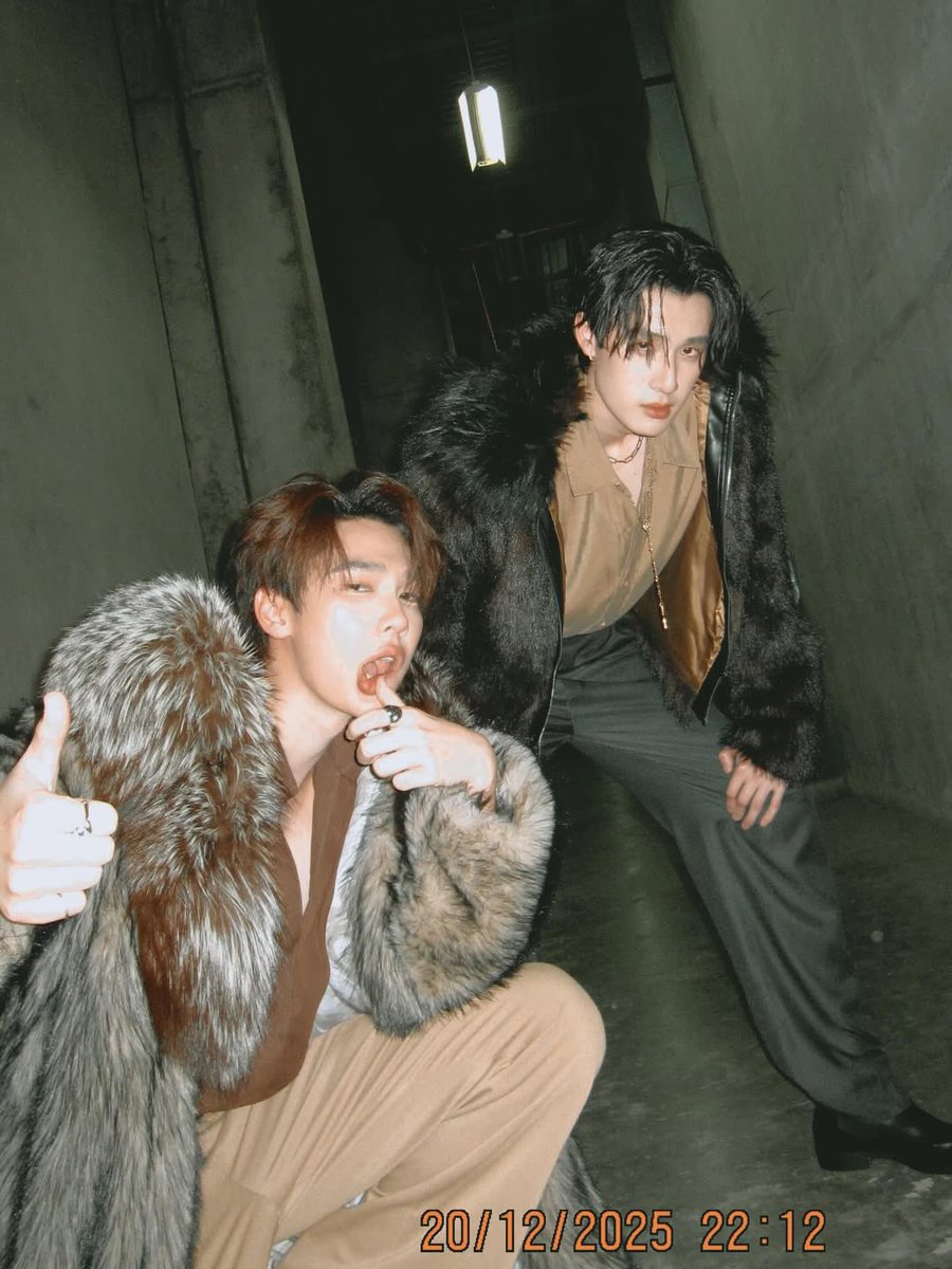 iansailorz's tweet photo. introduce my dopamine 🦊🐰 https://t.co/2kiciNl9Fe