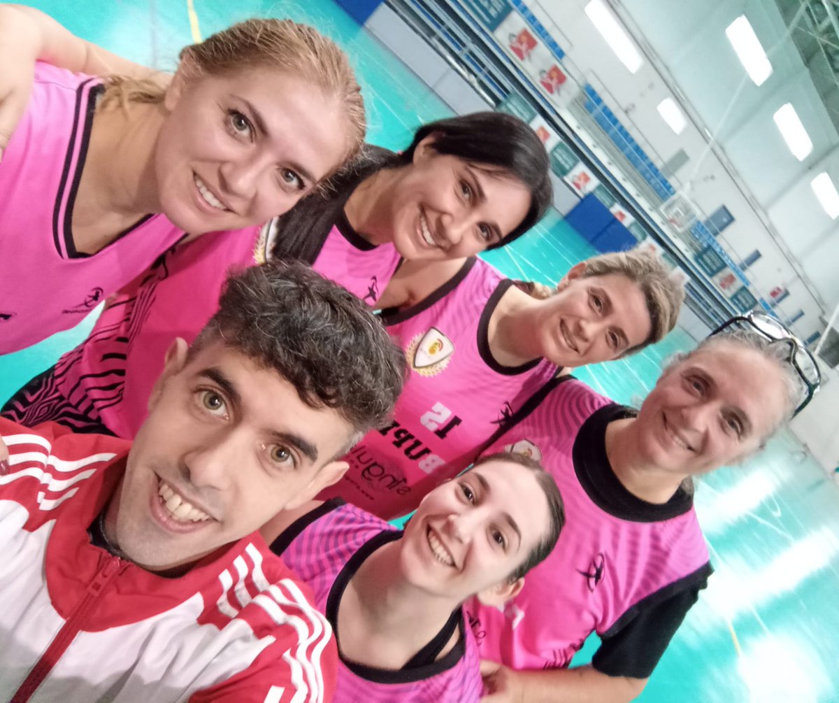 Cuando las condiciones no son las más adecuadas,  cuando más dificil se pone la situación... salen 5 guerreras +30 y sacan el partido adelante.  Ejemplo 🔝 para tod@s nosotr@s 😍.
Las chicas  INGENIERÍA S1NGULAR caen por 72-16 frente al todopoderoso SAFA en Almería.  <a href="/AlmeriaFAB/">FAB Almería</a>.
