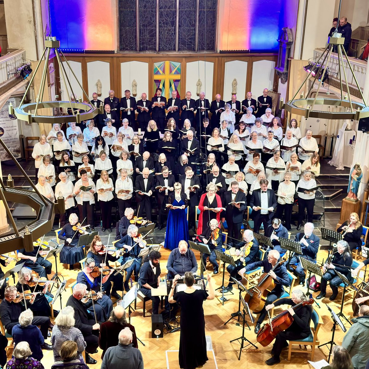 sarahmcquaid's tweet photo. Such a joy & privilege to once again be part of the #DuchySingers #HandelsMessiah at #StMarysChurch #Penzance in aid of #MusicAbility! Thanks to Martin for the pic from the balcony which is followed by two I took just before the start. Looking forward to -> https://t.co/NS3qvzPscZ
