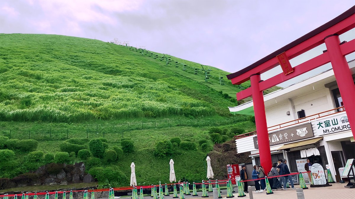 mamuatter's tweet photo. 動画投稿しましたー！　今回はゲーム実況ではないのですが。。。静岡県伊豆高原に日帰りで旅行に行ったときの動画となります。　ほんっとにあそこいい場所。　
動物園が特に好き。　
https://t.co/u9eZxevRnl https://t.co/kGoG5Z5TAO