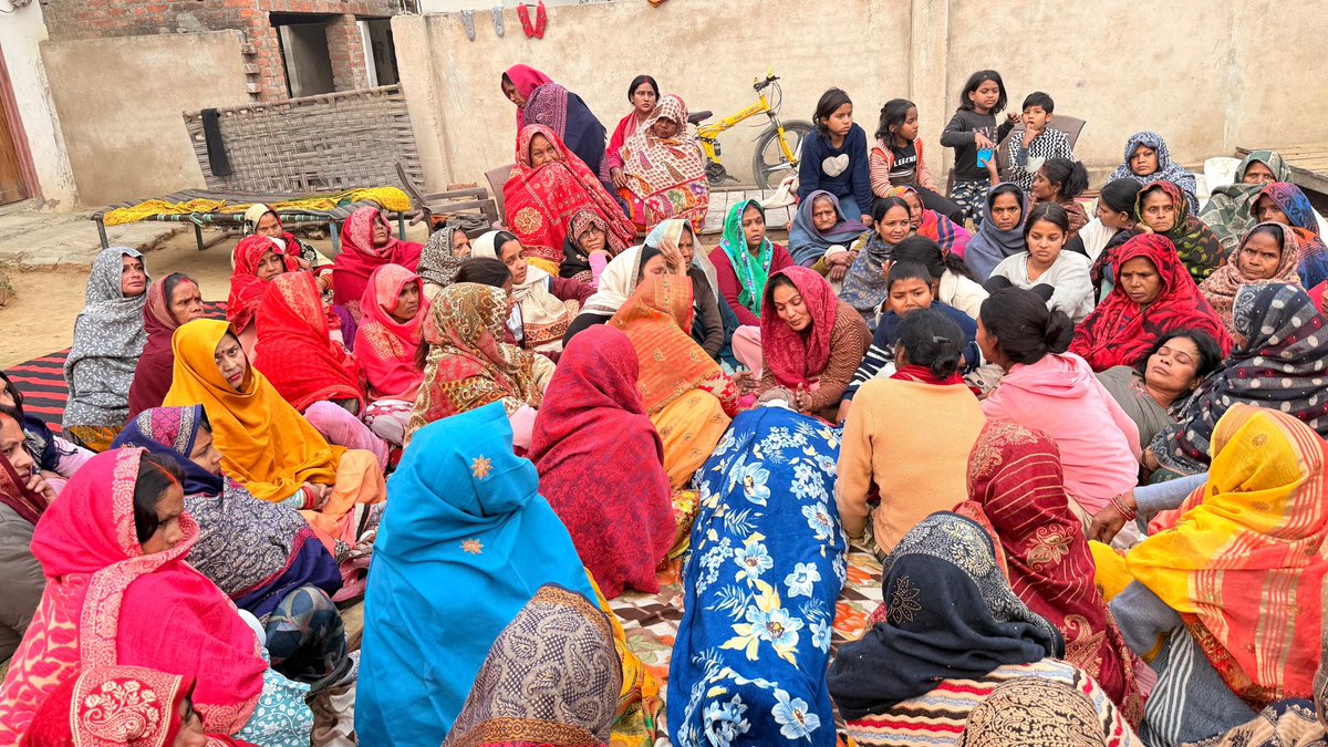 manishrawatmla's tweet image. 21-12-2025
#अत्यंत_दुखद😭
श्री अतुल राजवंशी जी नि0 लखनऊ के पिता जी का इलाज के दौरान आकस्मिक निधन बहुत ही दुखद है।
आज उनके आवास पर पहुंच कर शोकाकुल परिवारीजनों से मिलकर शोकसंवेदना व्यक्त की।
ईश्वर दिवंगत आत्मा को अपने श्रीचरणों में स्थान दें तथा शोकाकुल परिवार को इस अत्यंत…