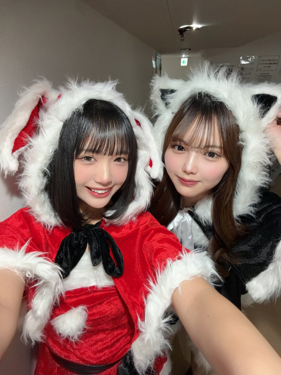 やまさん と 色違い サンタさん 着たよ~🐰⸒⸒♡