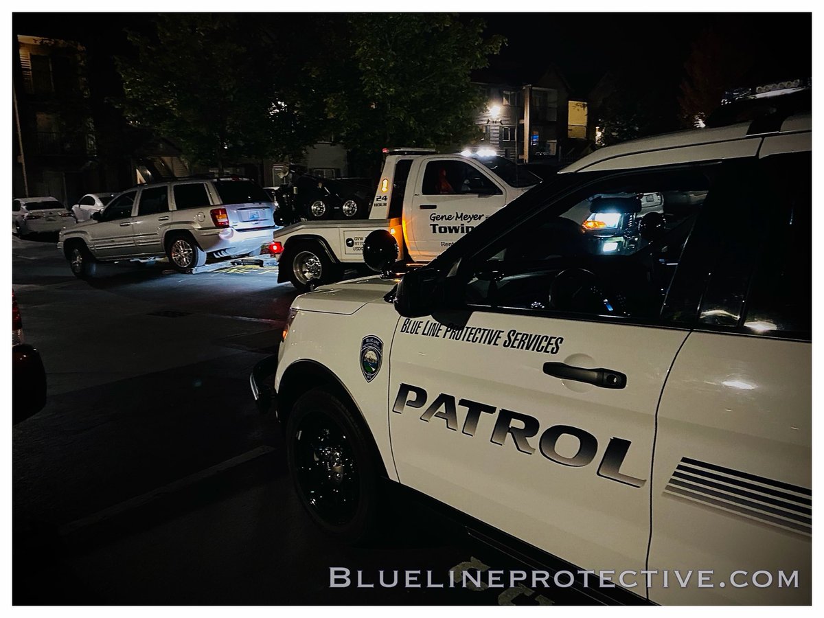 BLPSPatrol's tweet image. During a night shift patrol at an apartment complex, a vehicle is discovered parked without the required permit. With no driver in sight and the rules clearly posted, the call is made for a tow truck—bringing the parking violation to a quiet, decisive close. #BlueLineProtective