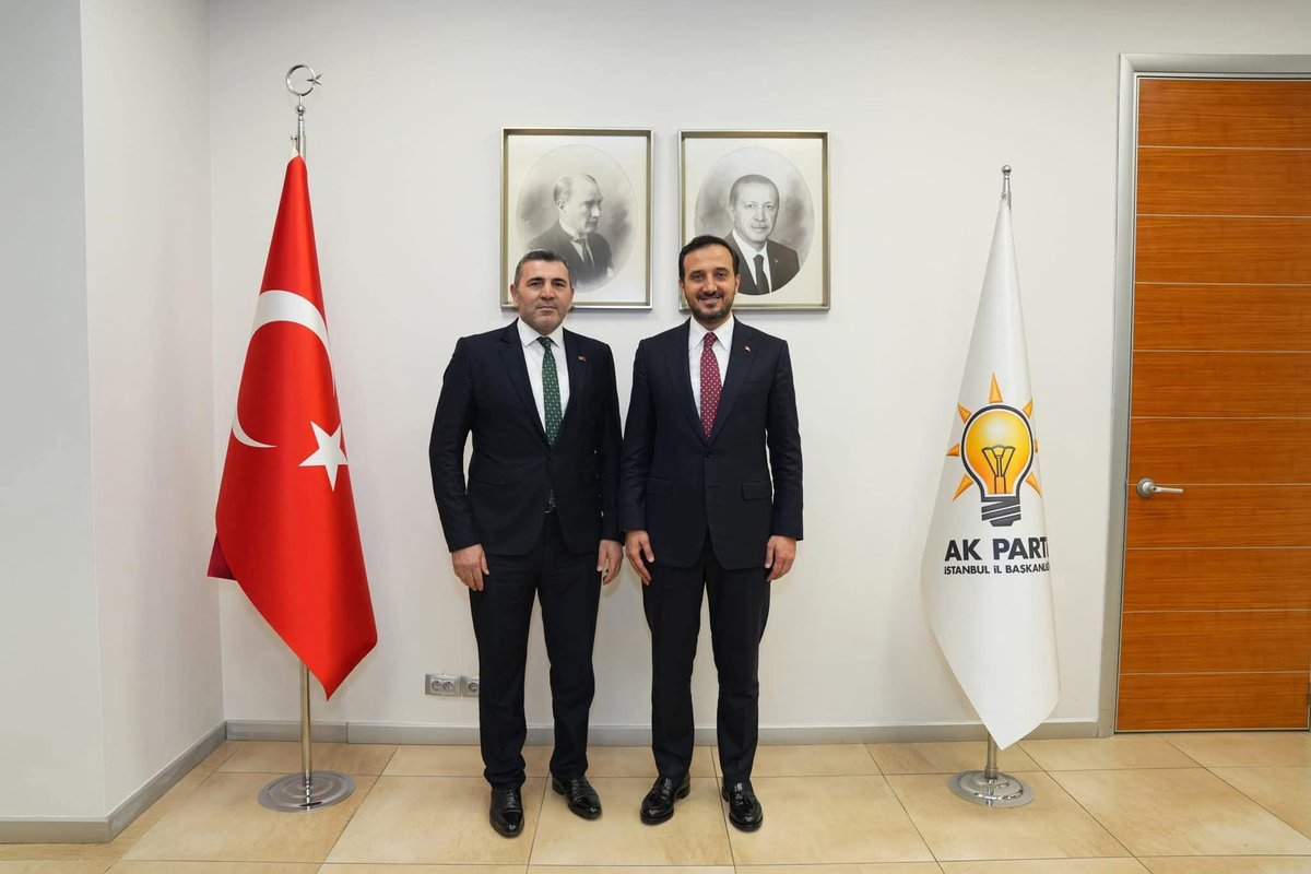 AK Parti Büyükçekmece İlçe Başkanlığı görevine atanan Rasim Yağar Başkanımızı tebrik ediyorum.
Rabbim, bu önemli vazifede kendisine hayırlı hizmetler yapmayı, ilçemize ve teşkilatımıza değer katmayı nasip etsin.

Yeni görevinde üstün başarılar diliyorum <a href="/RYagar/">Rasim Yagar</a> Başkanım. 🇹🇷