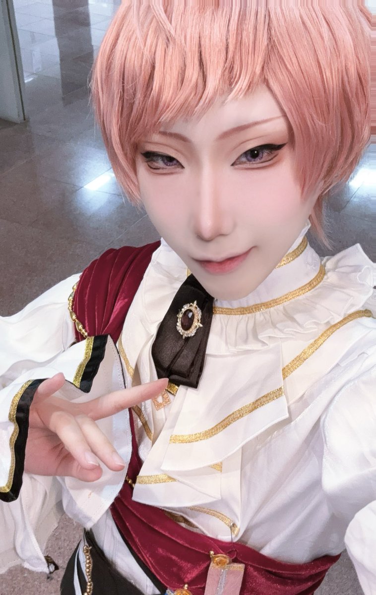 12/21  #TCC高田馬場  1部3番  #ろもほち座 でした‼️‼️‼️‼️‼️‼️あっという間に終わってしまった、、、、最後振り飛んじゃったのでいつかリベンジしたいですね……