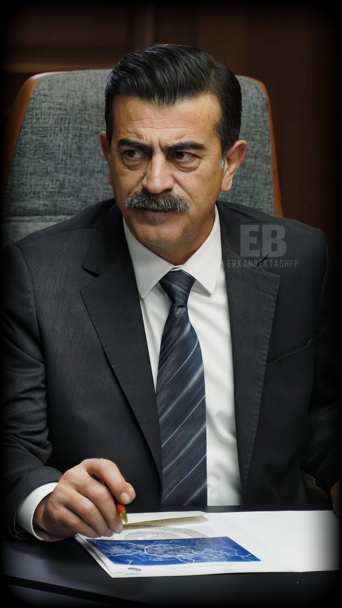 🫠
Bu adam nasıl bu kadar yakışıklı ve karizmatik?
<a href="/Erkanbkts/">Erkan Bektaş</a> 
#erkanbektaş
#Teşkilat 
#HilAl