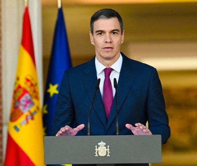 Megatron_ron's tweet image. BREAKING:

🇺🇸🇪🇸🇮🇱 The US is considering sanctioning Spain over Israel - Israeli Channel 11

The United States is considering taking punitive measures against Spain over Madrid's refusal to allow ships carrying military cargo intended for Israel to dock in its ports, considering…