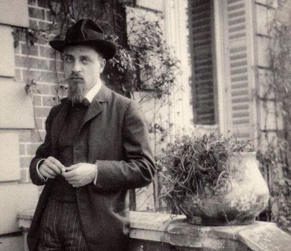 ribera1831's tweet photo. "Correspondencias" @radioclasica Mario Muñoz lee una carta de Rilke: crecer es aprender a echarse de menos a uno mismo. El yo que fuimos con otros, aquello que ya no podremos ser. Sibelius vuelca el dolor de la renuncia en el hermosísimo impromptu op. 5/6, sintonía del programa. https://t.co/txrNgkNpTr