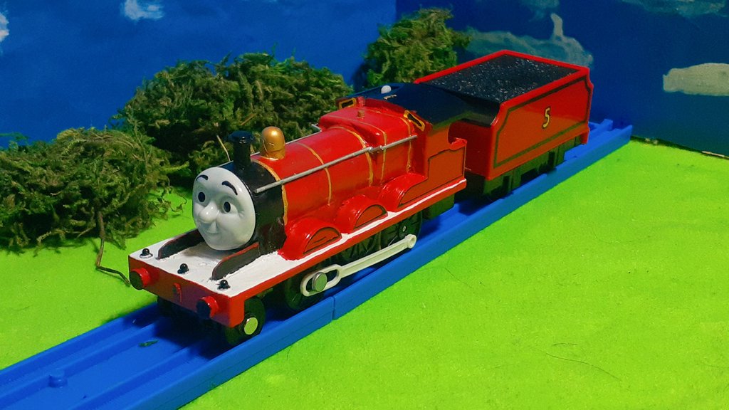 SodorEngines4's tweet image. 改造プラレール メカジェームス(ボイラー加工)
使用したボイラーはメカヘンリーから部品取りしスリムな状態で改造しました♪