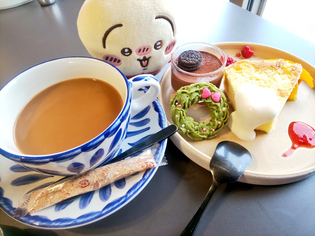 今日は友人とランチ🍽️ 土日限定営業のカフェなので 友人が予約して