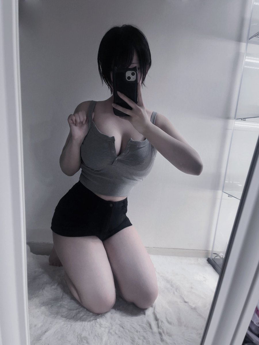 _zovdc's tweet image. 髪さっぱりして良き