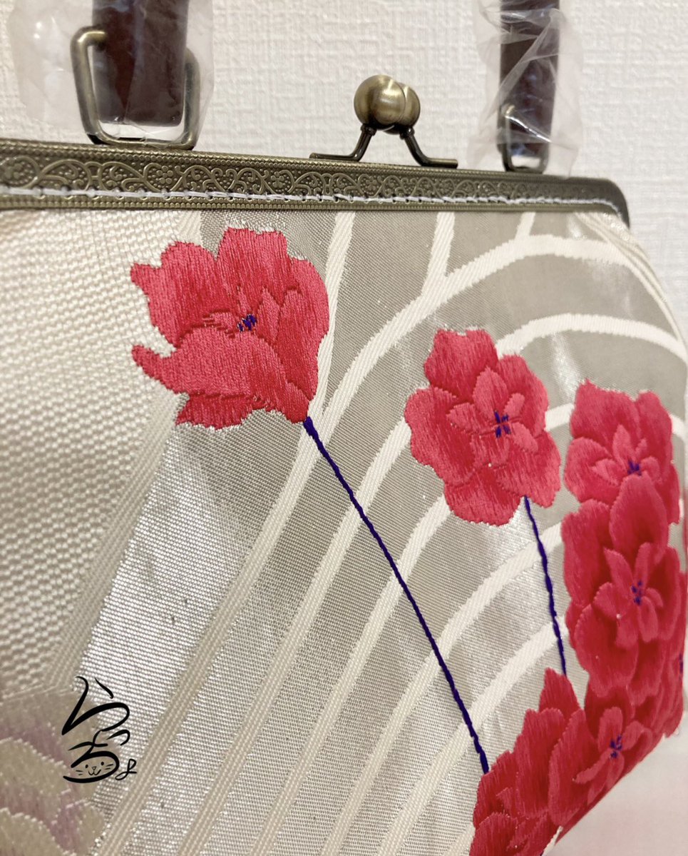 帯リメイクのがま口バッグです〜 その他たくさんの作品を minne
