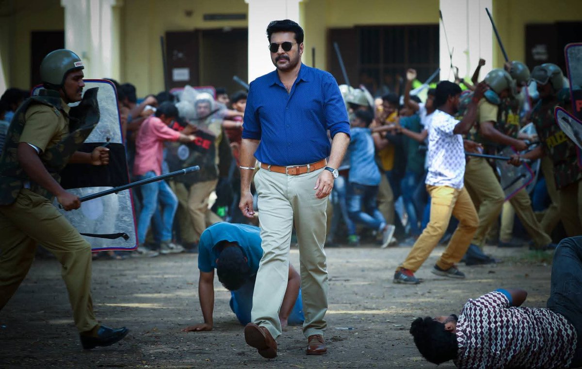 mfwaikerala's tweet photo. Ajay Vasudev gave a treat to his fans by preparing his favorite hero.👊
8 Year's Of #MasterPiece 💥
#Mammootty | #AjayVasudev | #CHMuhammed | #UdayKrishna https://t.co/1fIxIVAblz
