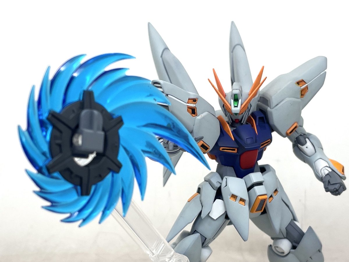hg ヒュッケバイン 【全塗装完成品】合わせ目消し　段落ちモールド追加　塗り分け HG ヒュッケバイン(PTX-08R)作りました。緑にすっかーとも思いましたが