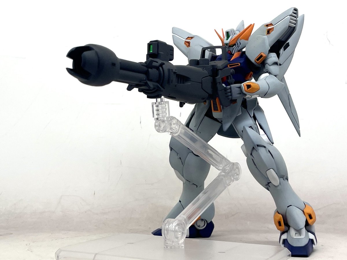 HG ヒュッケバイン(PTX-08R)作りました。緑にすっかーとも思いましたが