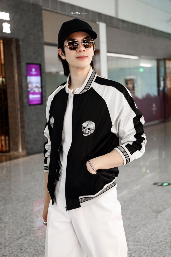 -

☺️☺️

<a href="/milephakphum/">mile phakphum</a> <a href="/Nnattawin1/">Nnattawin</a> 
#MilePhakphum #ApoNattawin