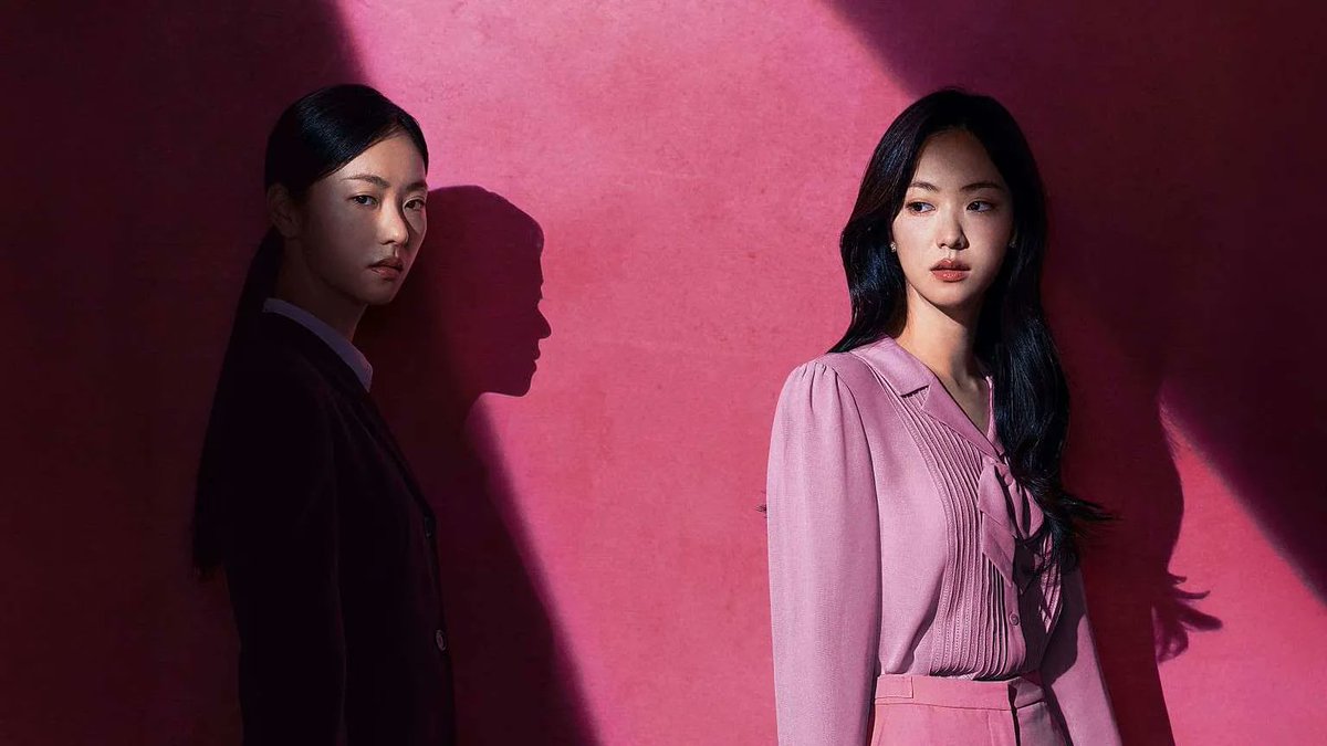 Justundrama's tweet photo. Jour 21 🔔 Quelle actrice t’as surprise ? Je ne connaissais pas bien l'actrice Jeon Yeo Bin que j'avais vue une fois dans #BeMelodramatic, mais je dois dire qu'elle m'a impressionné ici dans #Ms.Incognito elle portait le drama sur les épaules 🤩 Quelle femme ! https://t.co/Kv6oWIv0O7