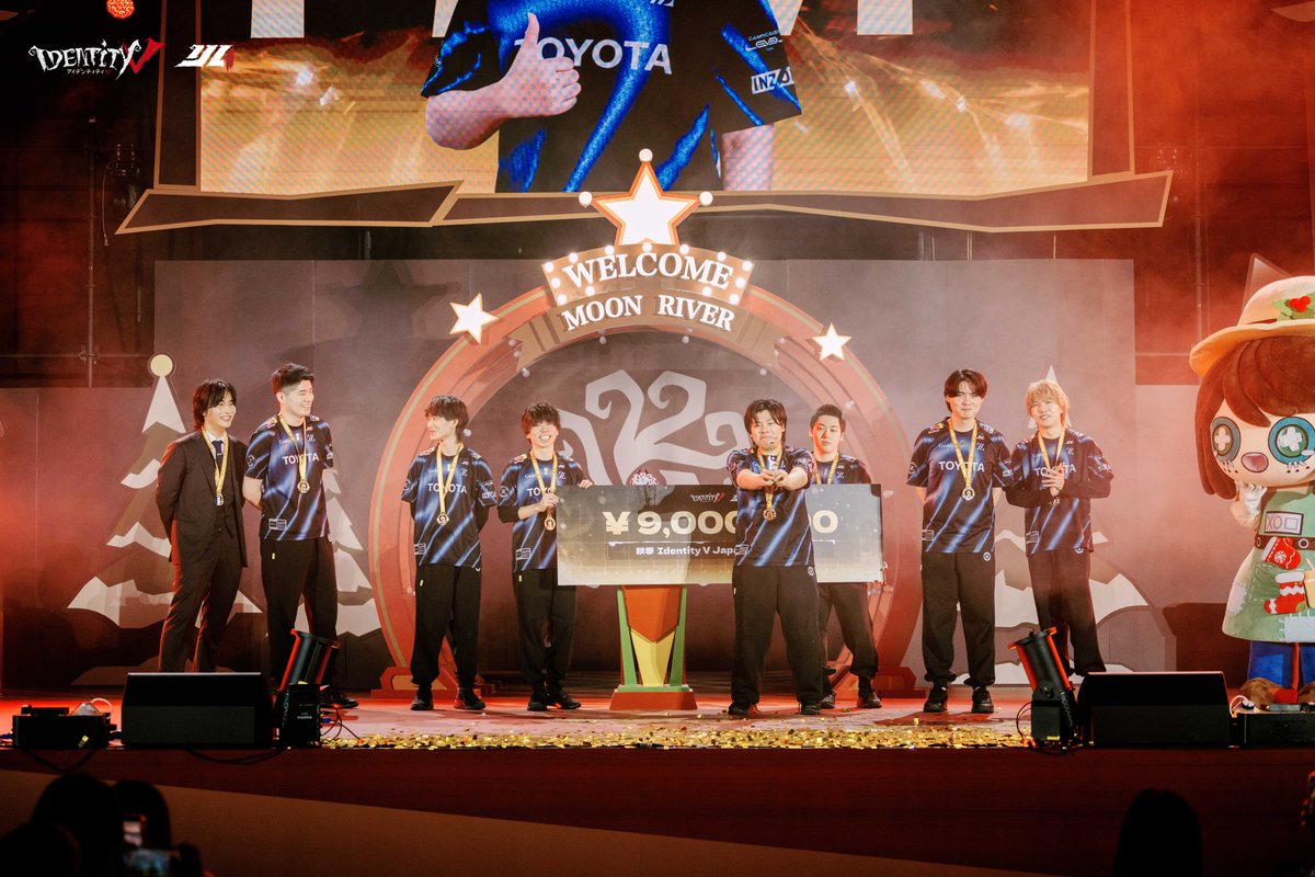 IdentityVJP's tweet photo. #25秋IJL決勝大阪

もう一度
自分の手で辿り着いたこの場所で
トロフィーを挙げよう！🏆

(@zeta_idv)

おめでとうございます！

#IdentityV
#第五人格
#第五人格冬物語 https://t.co/ZARmuYludQ