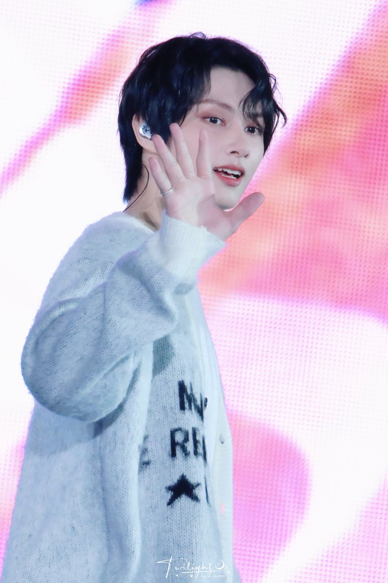 ❄️
251221 
#문준휘 #文俊辉 #ジュン #JUN #Junhui