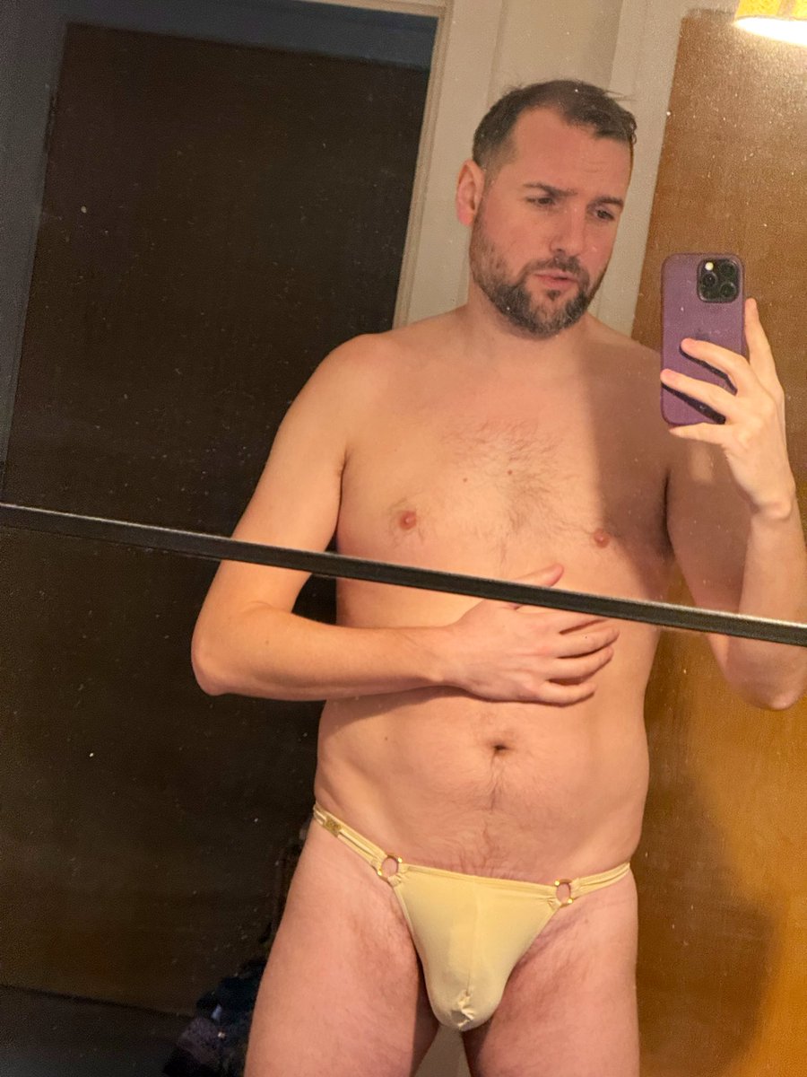 Getting thiccer for winter in the new <a href="/andrewchristian/">Andrew Christian</a> thong. 🥵 #chudai