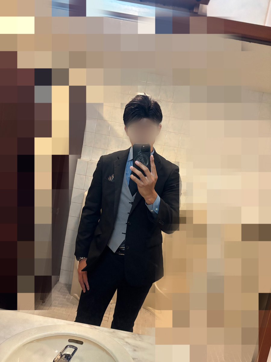 今年も忘年会

こんなキメてるけど、ケツが破れてホッチキスでなんとかしてる