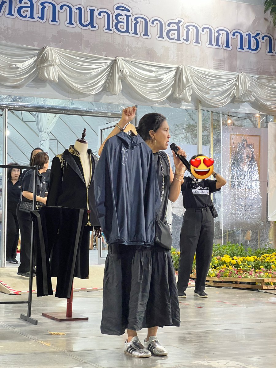 ชื่อชมพู่ ทั้งใจยกให้💙 tweet media