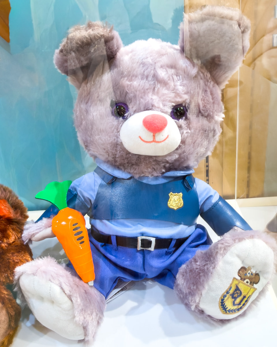 ディズニーストア 『ズートピア』に登場するキャラクターをイメージ