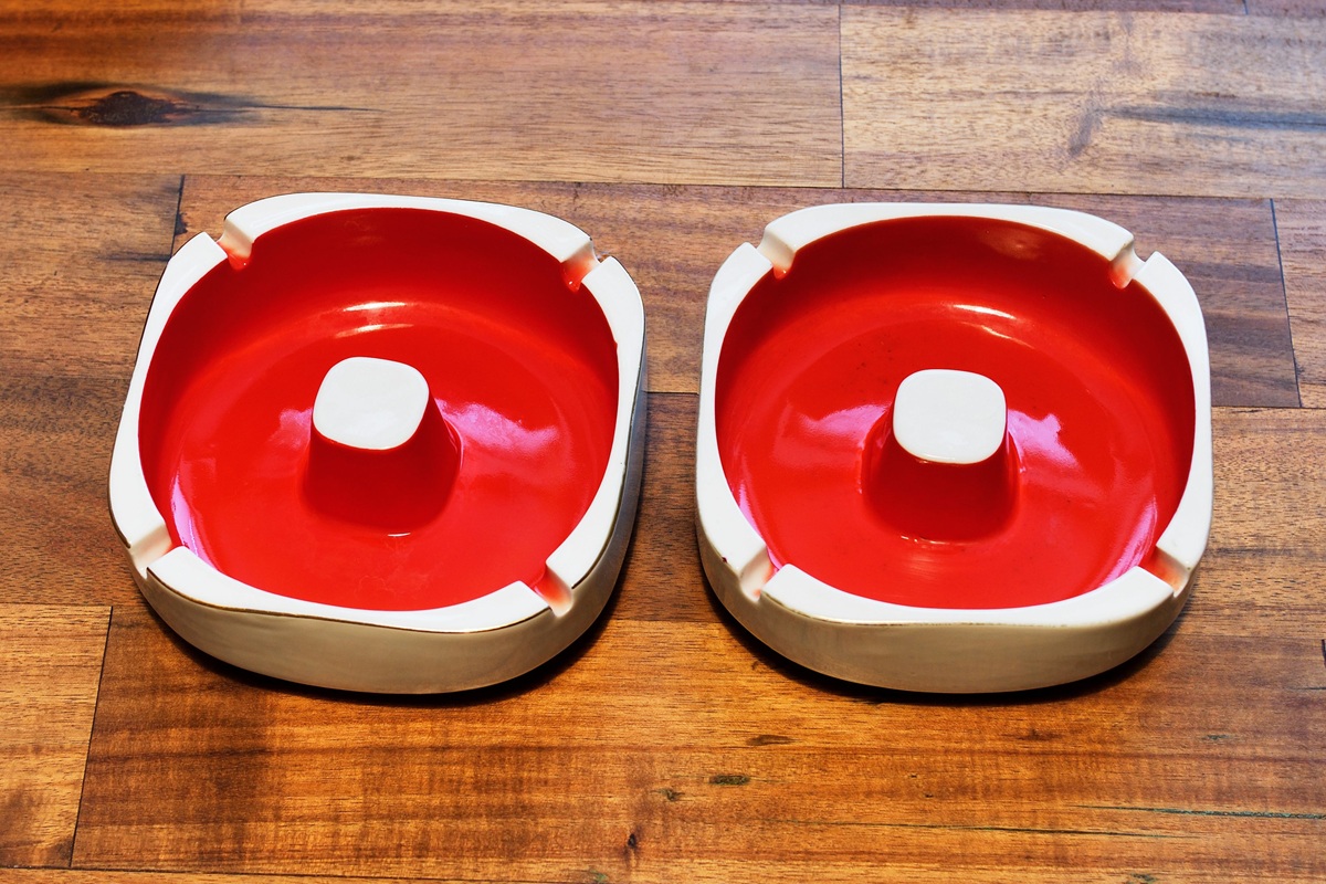 70's 灰皿 BRAUN レトロポップ 昭和レトロ スペースエイジ 70's 灰皿 BRAUN レトロポップ 昭和レトロ スペースエイジ