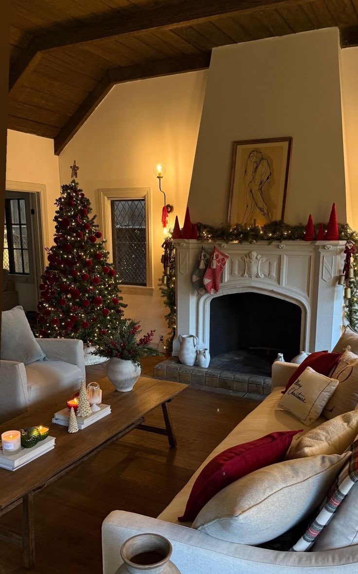 CoutureGivenchy's tweet image. 