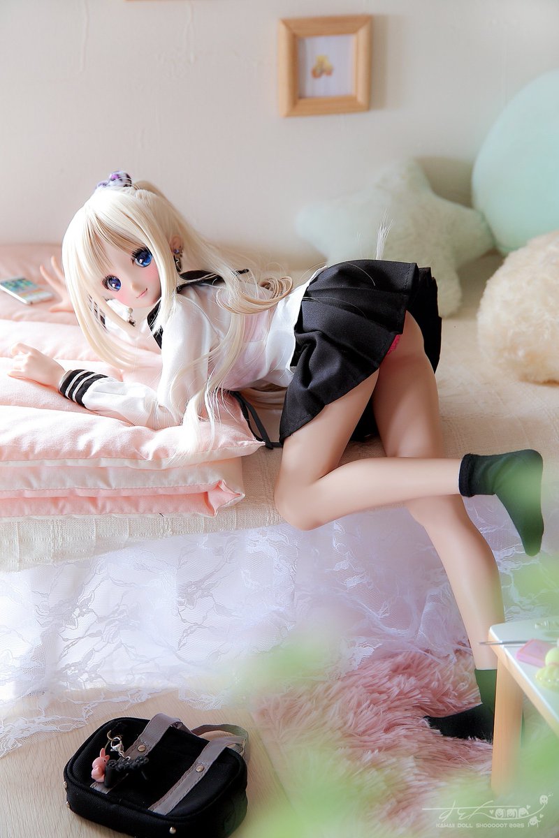 イーゼル『スマホスマホーっと！ﾉﾋﾞｰｰｰ⊂(　  っ* ' ᵕ ' *)っ📱』

わわわー💦あかあか‼️

イーゼル『ん？あかがどーしたの？』