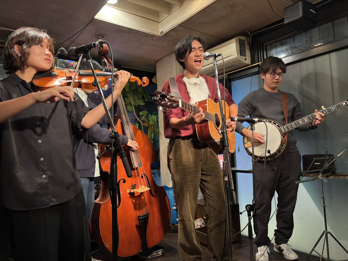 究極のブルーグラスを求めて京都Fieldに来ました