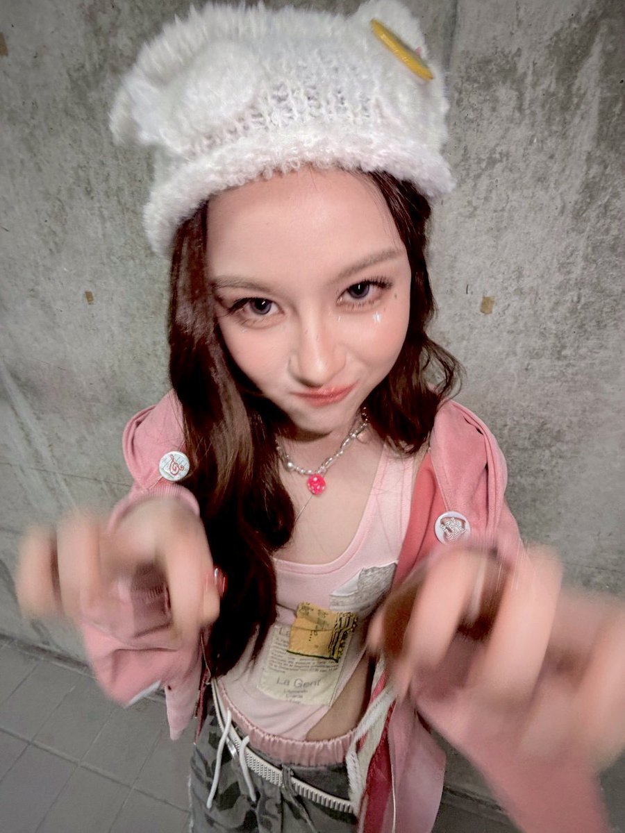 เมื่อวานตื่นเเต้นเเยะสนุกมากๆเลยยย💖🤩 ขอบคุณทุกคนด้วยนะค้าา🫶🏻 ดีใจที่ได้เจอทู้กกกกกกคนเเล้วก้ได้เดบิวออนสเตจกับพี่ตูตี้อีกด้วยย🐱👩🏻‍❤️‍💋‍👩🏻✨👼🏻☃️ #GMMTVStarlympics2025