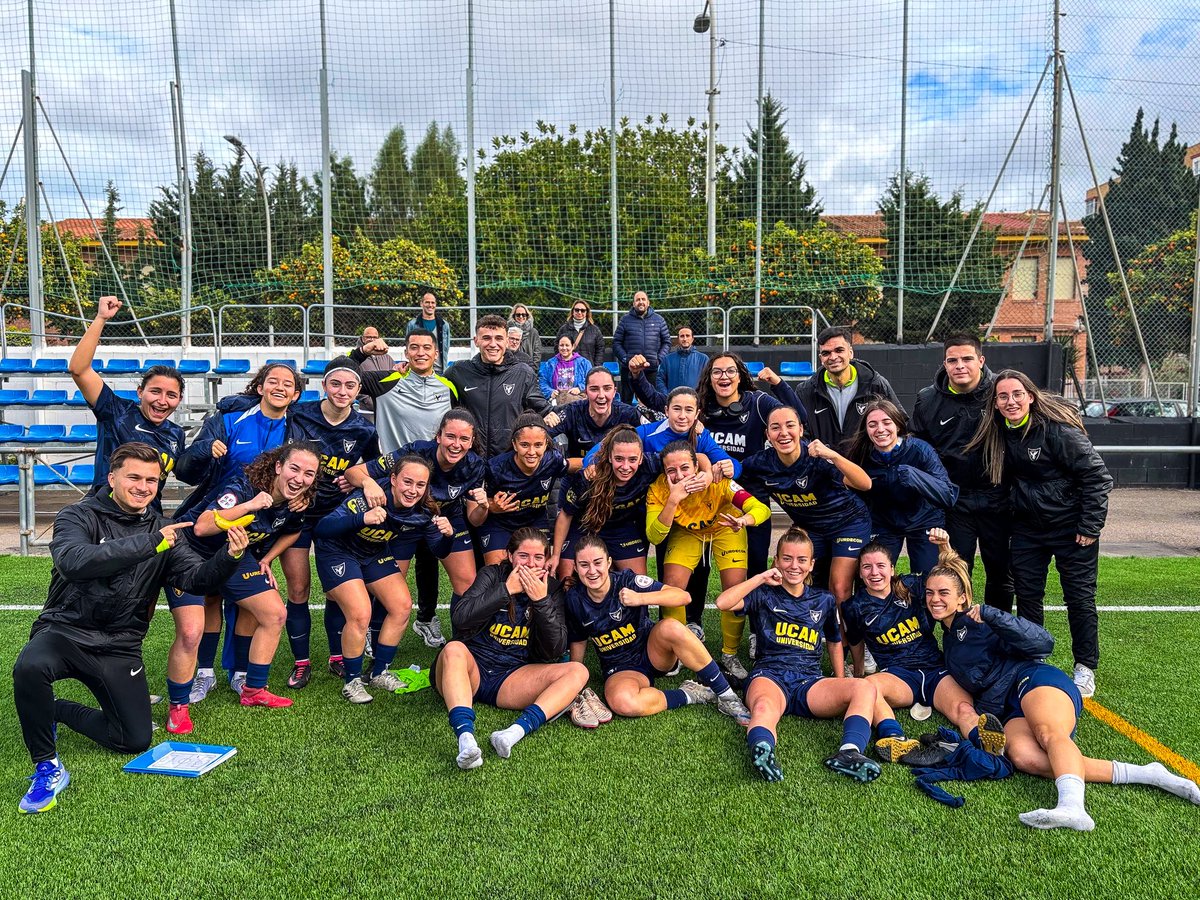 #UCAMFemenino | 💙 Vaya 𝑚𝑎𝑠𝑡𝑒𝑟𝑐𝑙𝑎𝑠𝑠 ha dado este equipazo hoy. 

🏟️ Estadio Municipal Ciudad Jardín.

#FCCartagenaUCAMMurcia | 2025/26