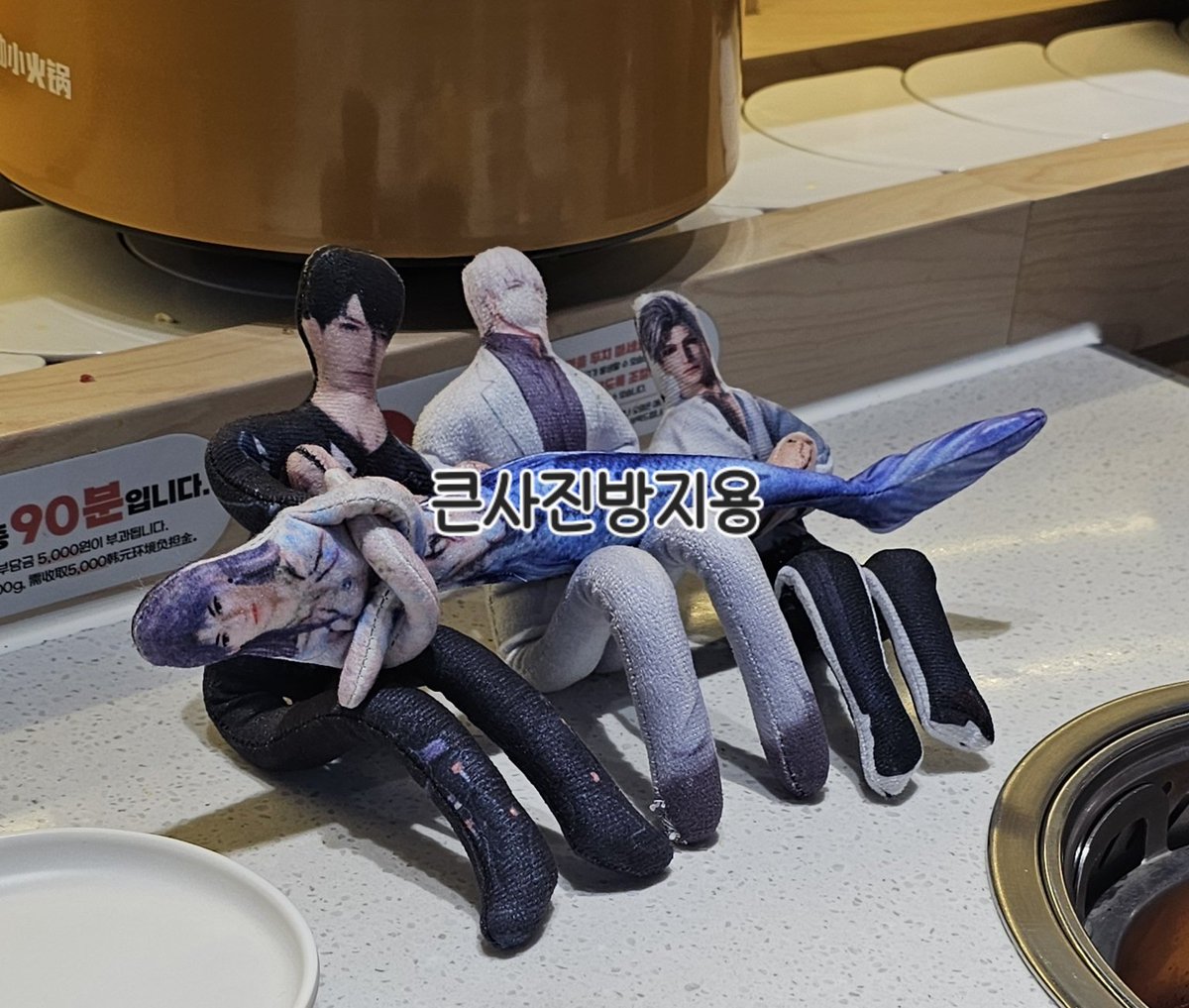 #코스어_𝕏친소 #코스어_트친소
요즘 행사장에 럽딥이 많던데 올해가 가기 전 좋은 만남 기대해 볼 수 있을까요?
요즘 주력 러브앤딥스페이스 ❣️ 이외 다양하게 덕질합니다. 주로 행사장에서 코스해요~
흔적주시면 성인 &amp; 맞는 장르 위주로 찾아뵙겠습니다 ! !