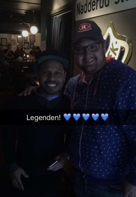 kikkertsvingen's tweet image. Luke 21 - Alanzinho

Den lille brassen som vant alle fotballhjertene. Over 5 sesonger, 28 mål og 18 assist la han igjen norske kjøttbacker strødd langs alle sidelinjer. 

Verdt inngangspengene alene da du aldri visste hva han ville finne på, men at noe kult ville skje. 💙