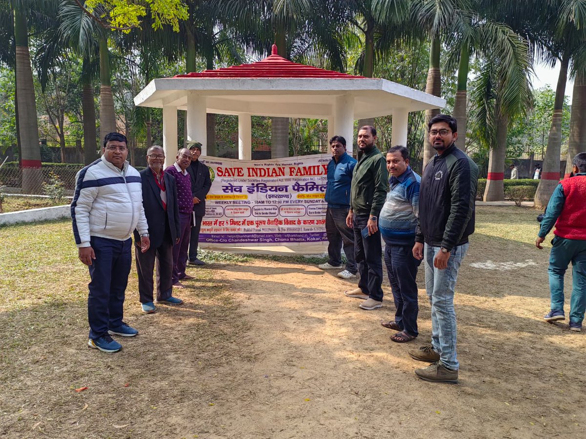 PrahaladPrasa13's tweet image. Men’s pain is real, even if it’s often ignored. SIF Jharkhand Sunday weekly support meeting stand with men &amp;amp; families affected by false cases &amp;amp; gender based laws-offering help, support, guidance &amp;amp; hope.
#MensRightsAreHumanRights
#JusticeForMen #mensupport @JharkhandPolice