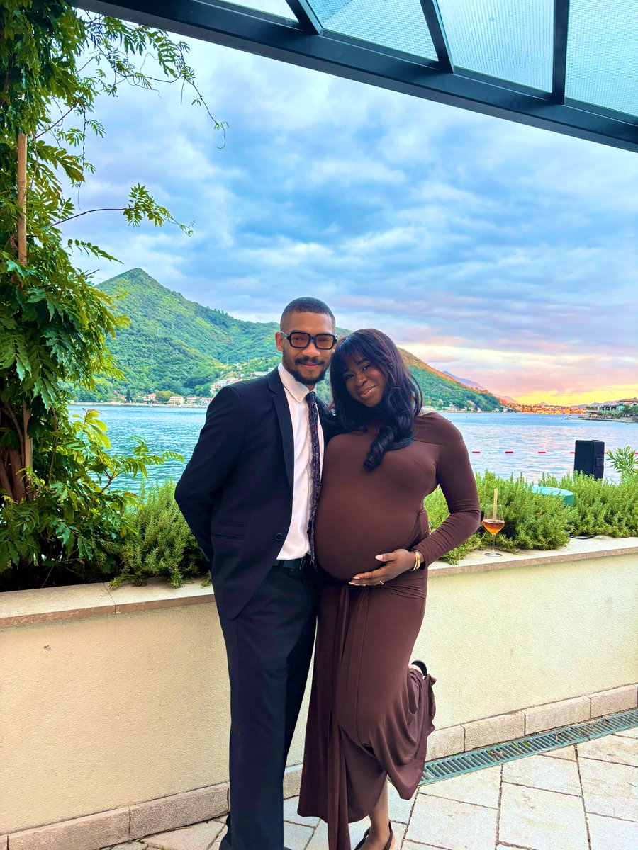 Grey_Manuel_'s tweet image. And 2 became 3 - 💕