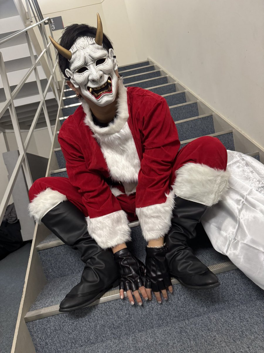 早めの般若クロース🎅🏻🤟🏿 ケーキサプライズ嬉しす🥺🎂 ファンミも