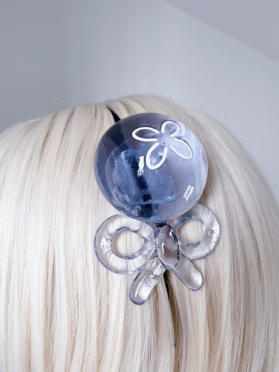 こんなにかわいいのに全然バズりません🥲 透明は更に水くらげ感増し