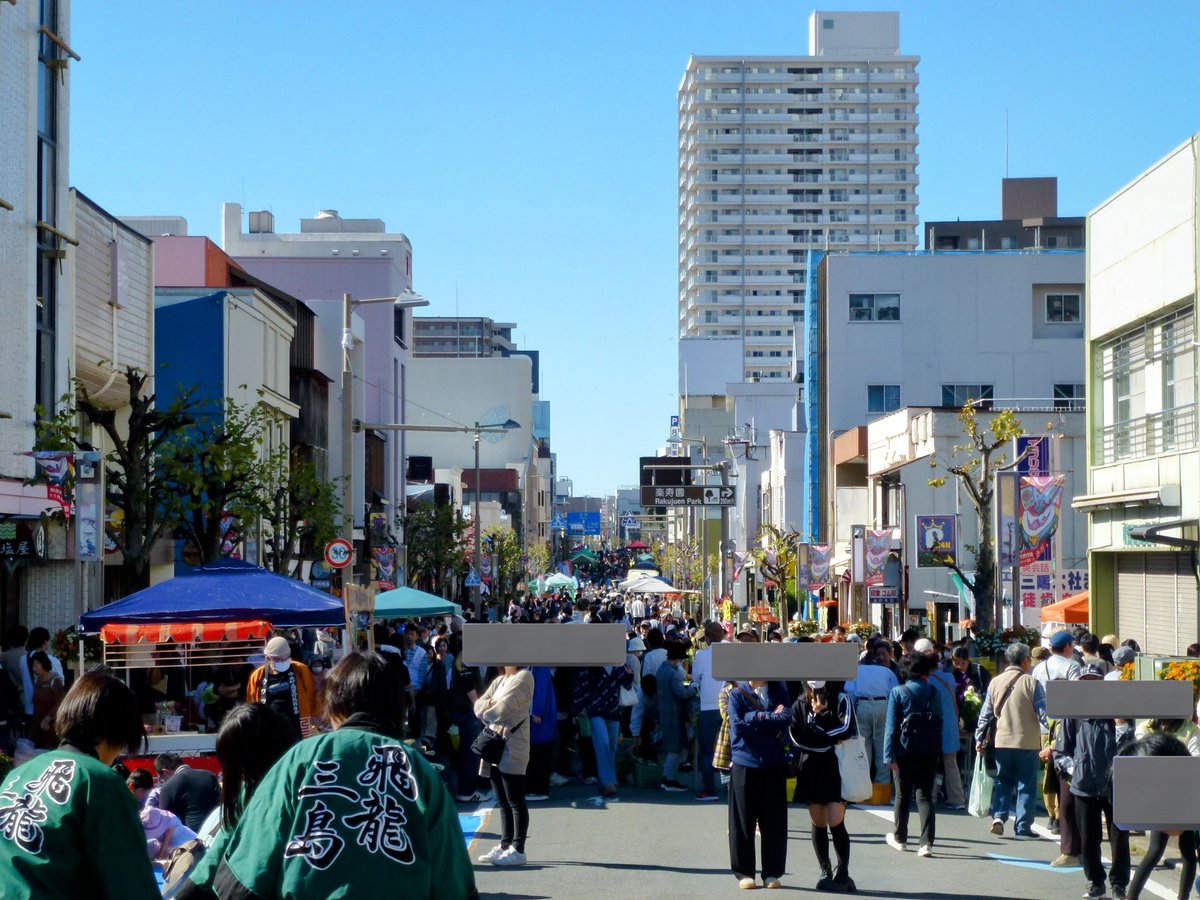 pede_deck's tweet image. たまたま行った街で祭りに遭遇しがち