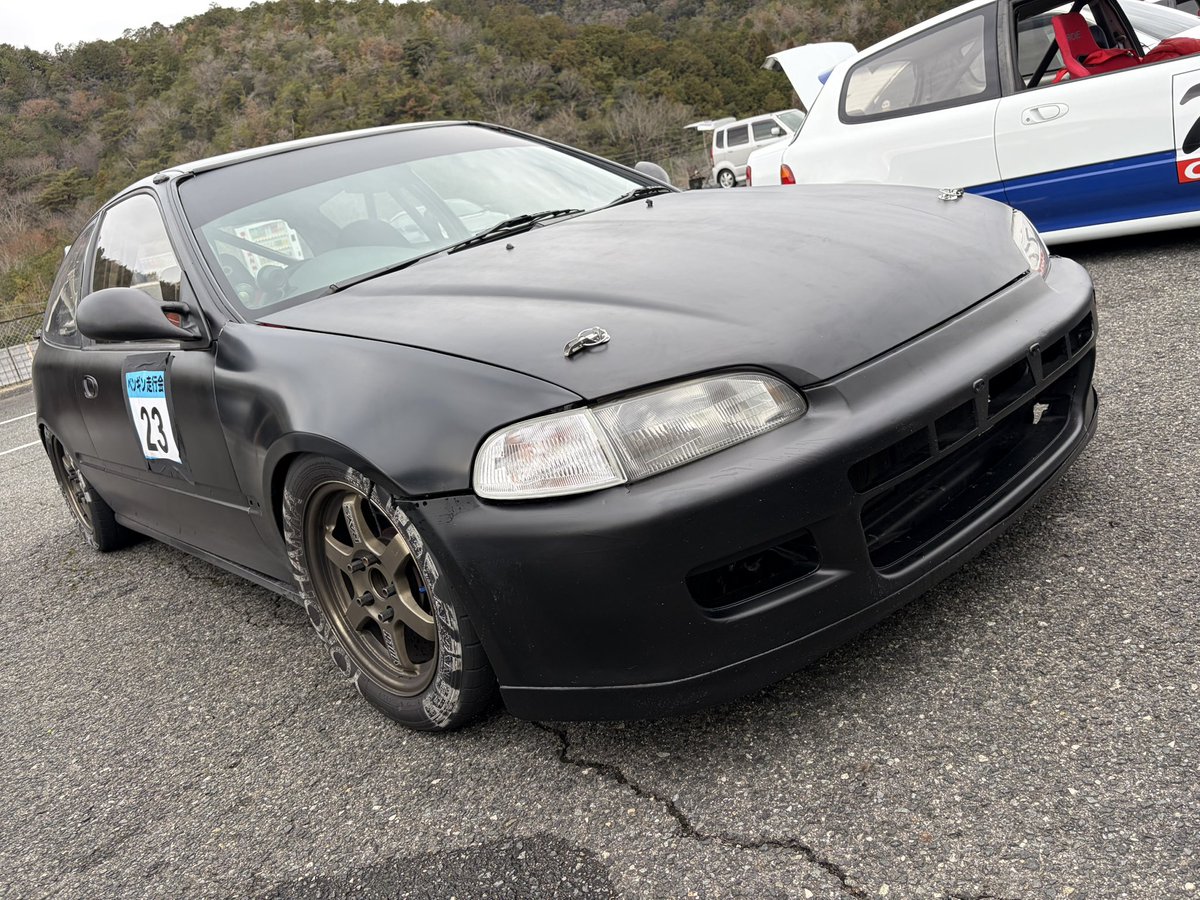 key9816's tweet photo. 実はシレッとEG6買いました🥰

納車して1週間でセントラル走ったけど
非常に楽しゅうございました

改善の余地有りすぎたので
一旦インテグラの頃のタイム目標に精進します

ちなみに、無事故障しました🫡

1,32,184 https://t.co/skacVXGNj1
