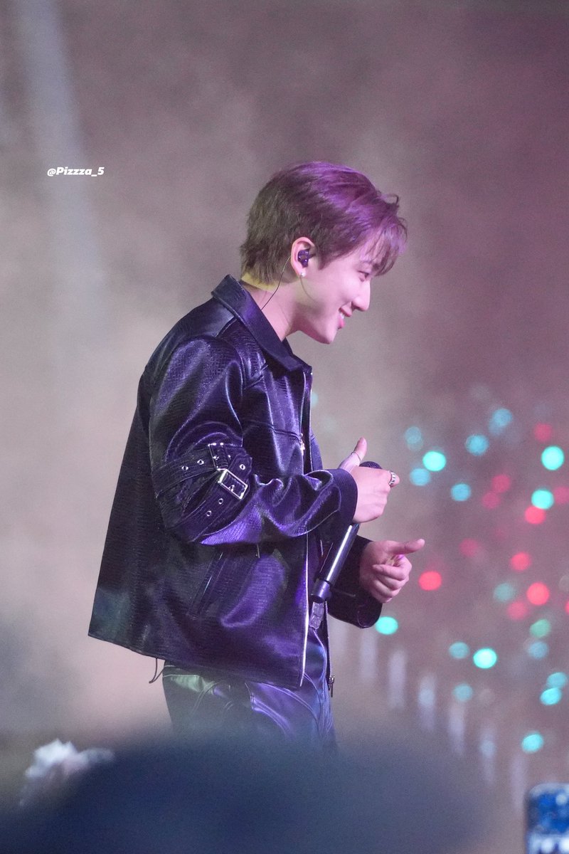 pizzza_5 tweet media