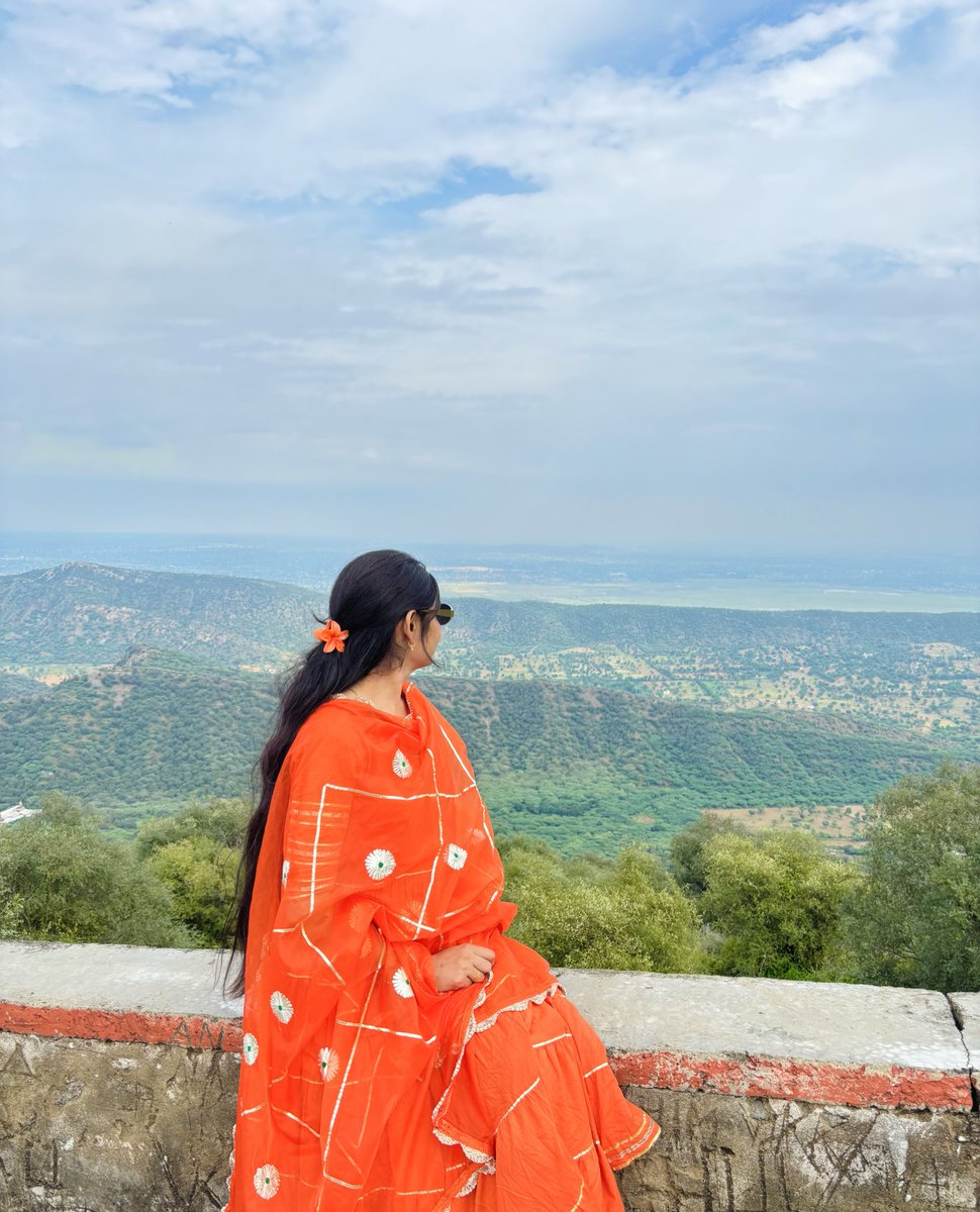 अरावली सिर्फ पहाड़ नहीं… भविष्य की जीवन रेखा है !!⛰️
#SaveAravalli #अरावली_बचाओ